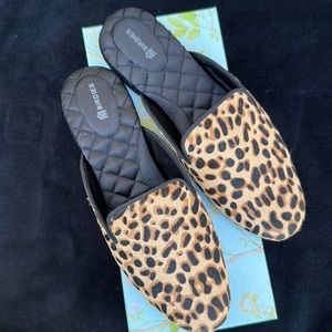 Birdies Size 8 cheetah print slides brand new